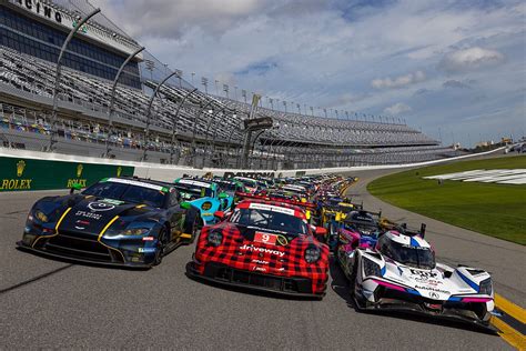 daytona speedway rolex 24.